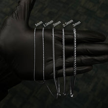 Load image into Gallery viewer, 1.5MM Diamond Cut Franco Chain 14k Solid Gold - Mour & Co.